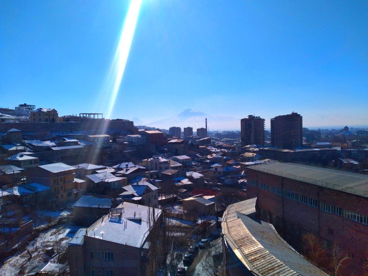 3 Room Apartment In Small Center Of Ереван Экстерьер фото